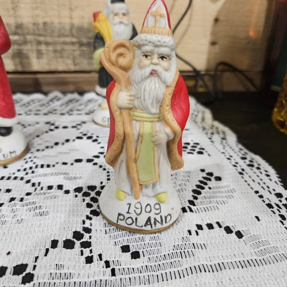 Hand-Painted Multicolor International Santa Figurine Set of 6